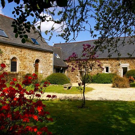 Le Colombier Bretagne Bed & Breakfast Louannec Bagian luar foto