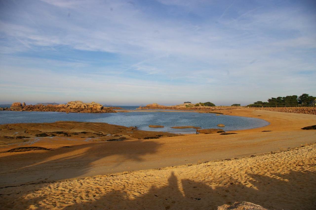 Le Colombier Bretagne Bed & Breakfast Louannec Bagian luar foto