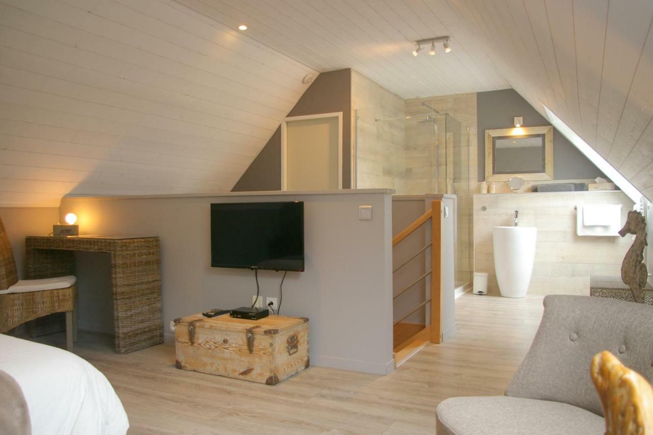 Le Colombier Bretagne Bed & Breakfast Louannec Bagian luar foto